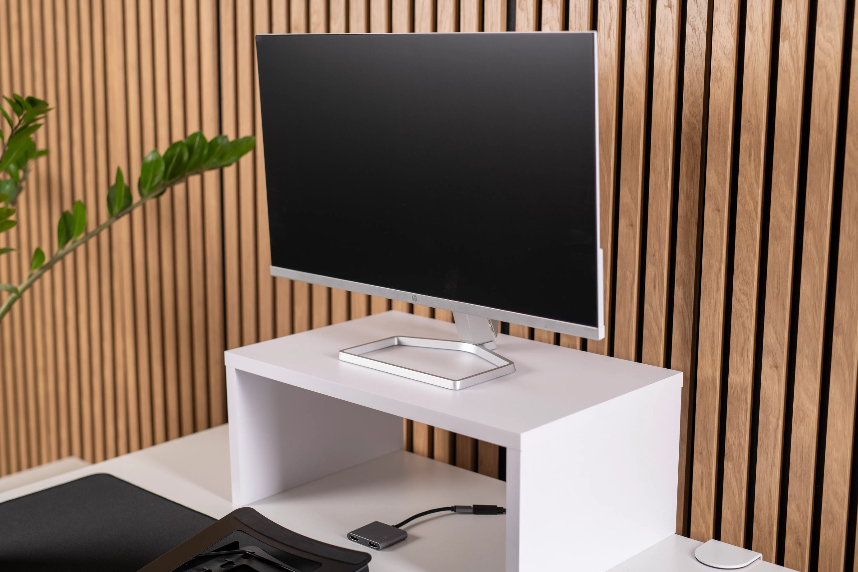 Dřevěný podstavec pod monitor - Bílý